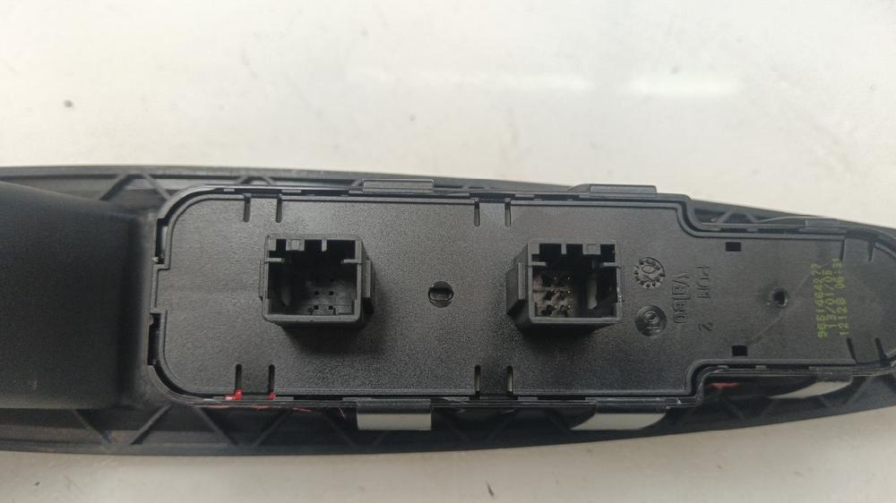MANDO ELEVALUNAS DELANTERO IZQUIERDO CITROEN C4 1.6 HDI MT 110CV