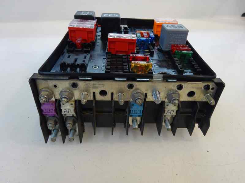 CAJA RELES FUSIBLES AUDI A3 1.9 TDI MT 105CV