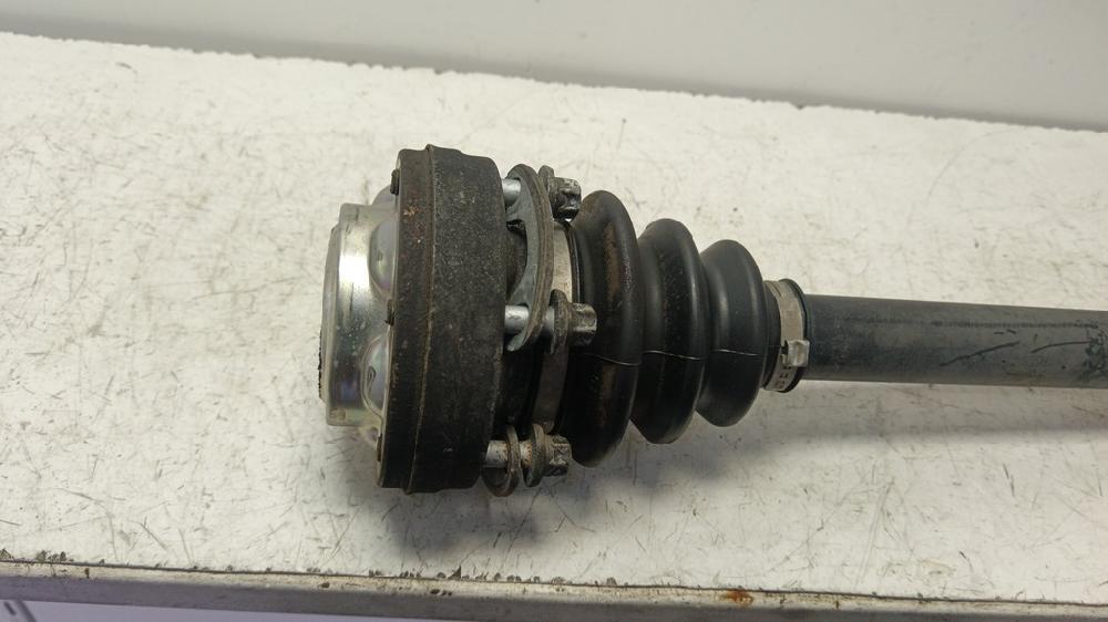 TRANSMISION TRASERA IZQUIERDA BMW SERIE 1 2006 2.0 MT 122CV | 90KW