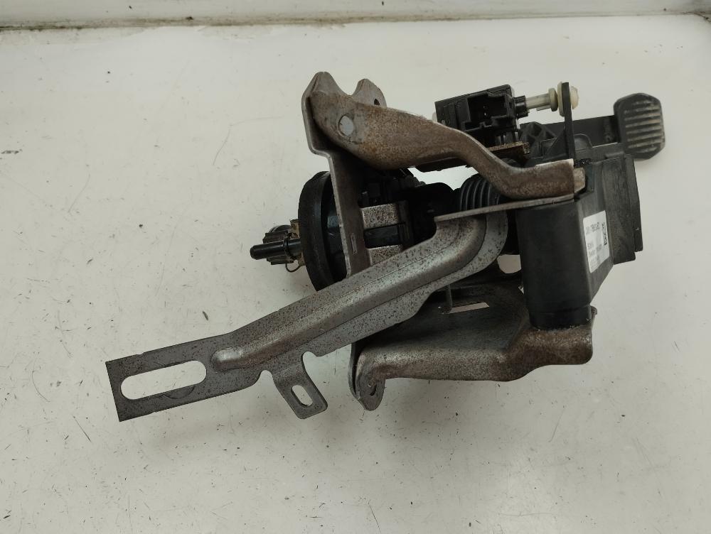 PEDAL EMBRAGUE FORD KUGA 1.5 150CV | 110KW, GASOLINA, MT, ACCIONAMIENTO DELANTERO