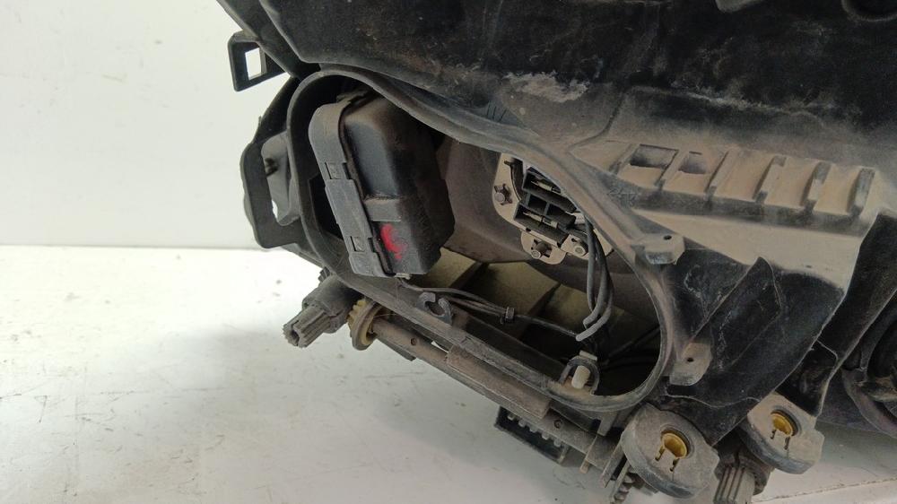 FARO IZQUIERDO OPEL CORSA 1.3 CDTI MT 75CV