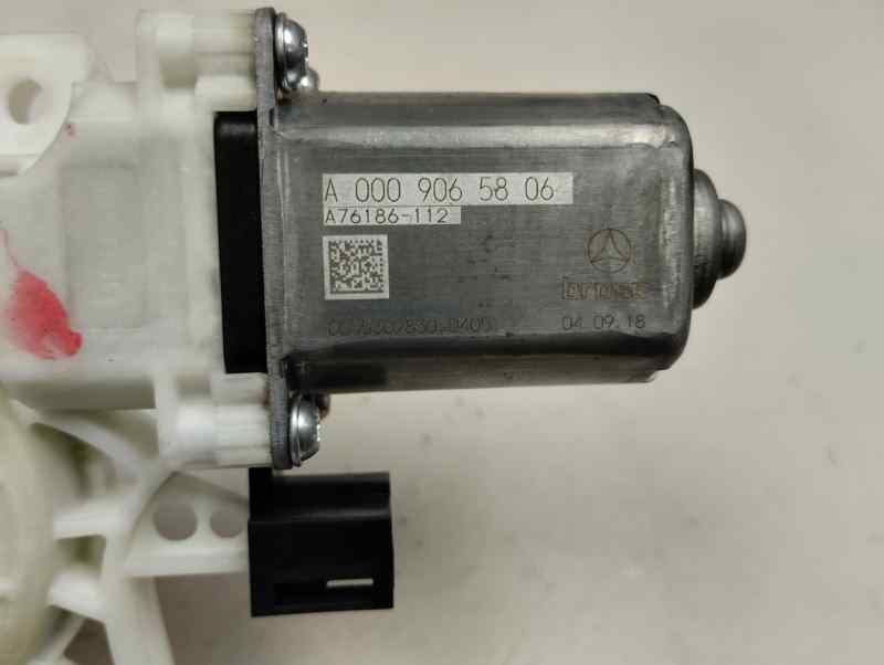MOTOR ELEVALUNAS DELANTERO IZQUIERDO MERCEDES BENZ CLA 2018 1.5 180 D MT 116CV