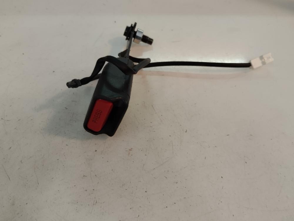ANCLAJE CINTURON DELANTERO IZQUIERDO NISSAN MICRA 1.2 MT 80CV