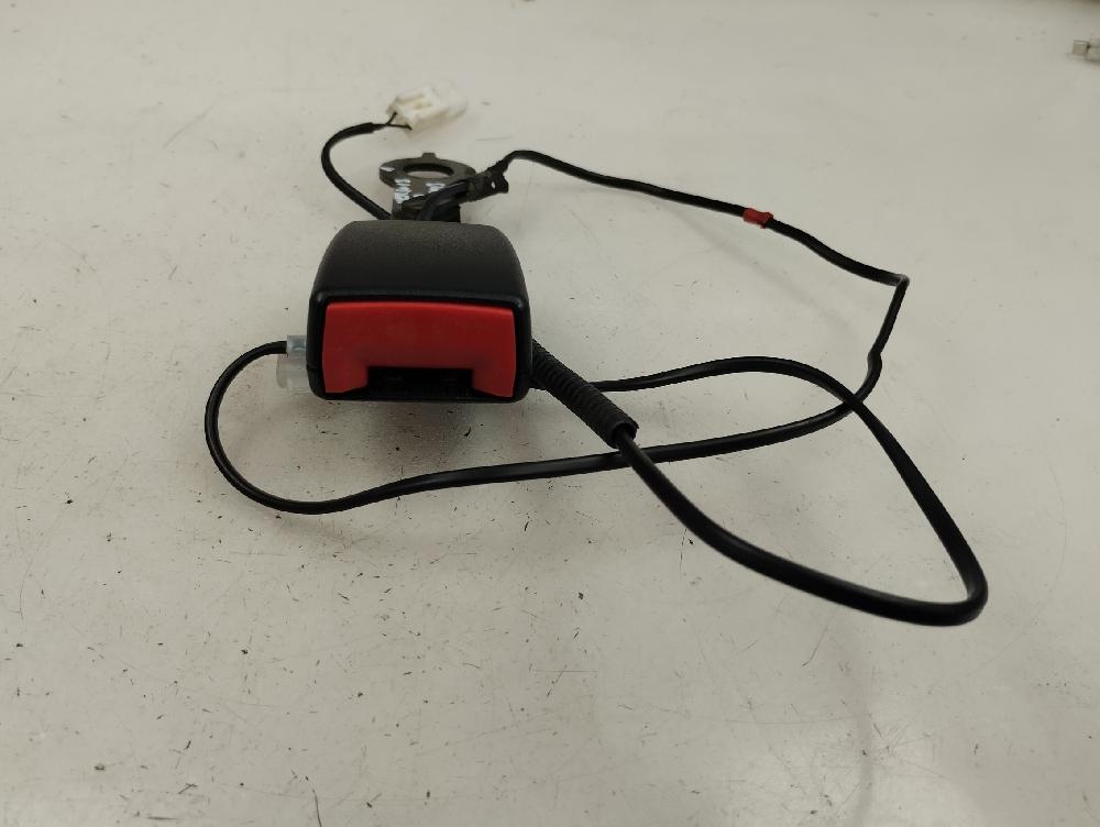ANCLAJE CINTURON TRASERO DERECHO TOYOTA VERSO 1.6 MT 132CV | 97KW