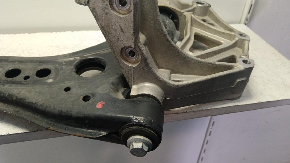 BRAZO SUSPENSION INFERIOR DELANTERO DERECHO VOLKSWAGEN POLO 2007 1.4 TD MT 70CV | 51KW