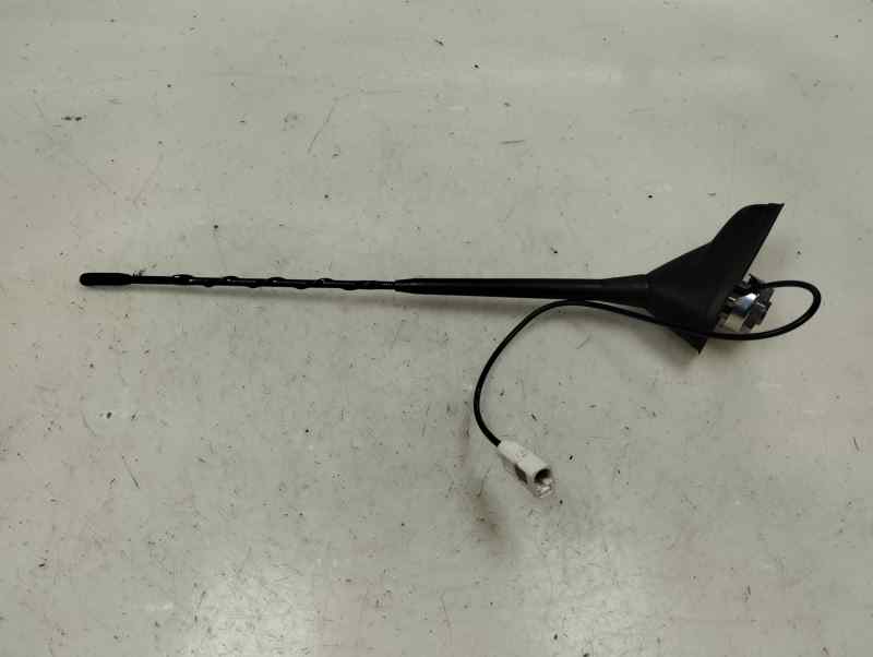 ANTENA PEUGEOT 2008 1.2 VTI MT 82CV