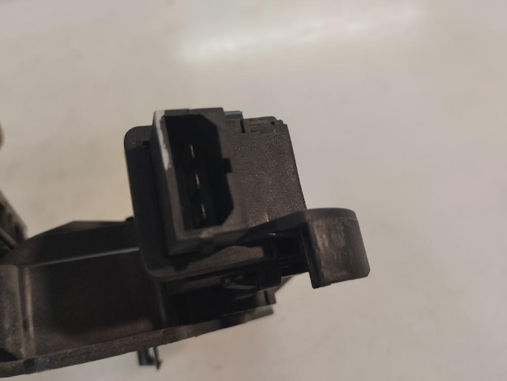CERRADURA MALETERO PORTON AUDI A4 2.0 TDI MT QUATTRO 140CV