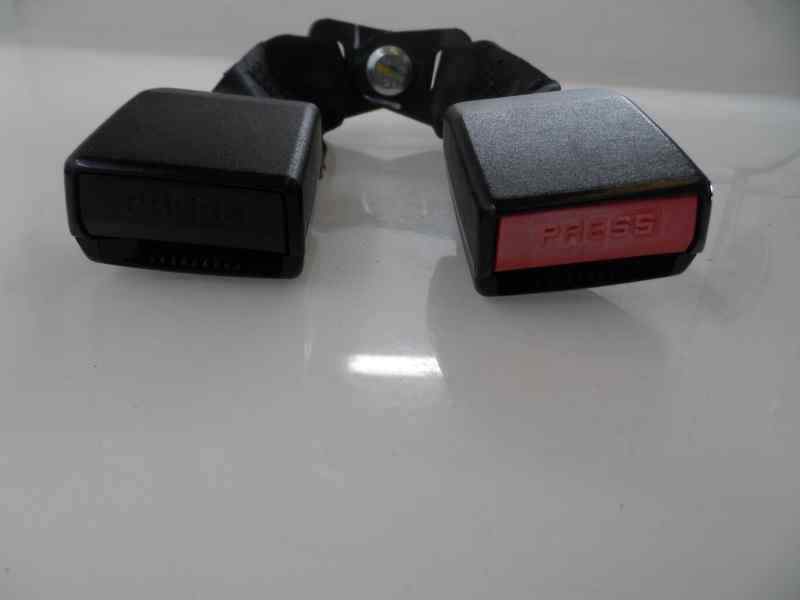 ANCLAJE CINTURON TRASERO IZQUIERDO DACIA SANDERO 1.5 DCI MT 68CV