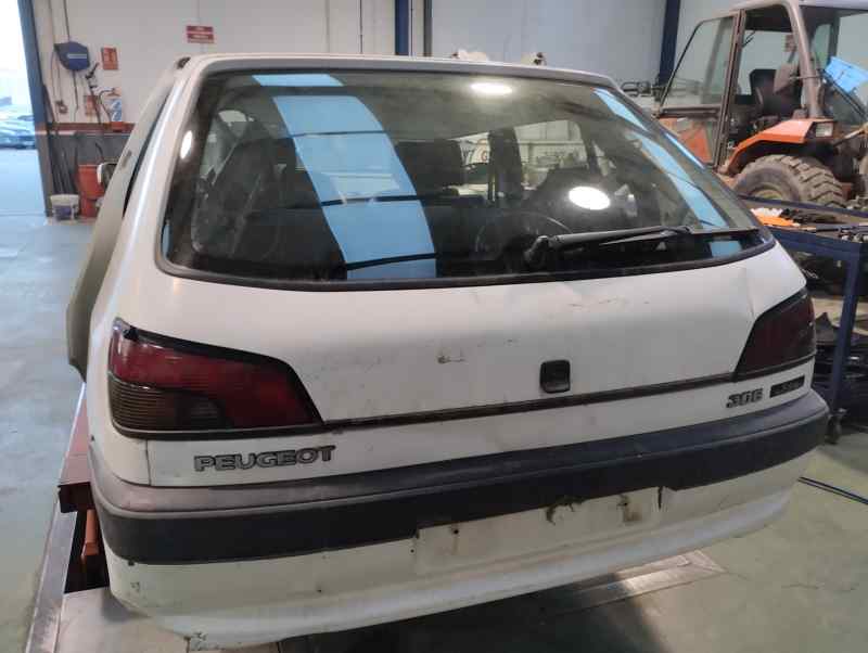 CERRADURA PUERTA TRASERA DERECHA PEUGEOT 306 1997 1.6 MT 88CV