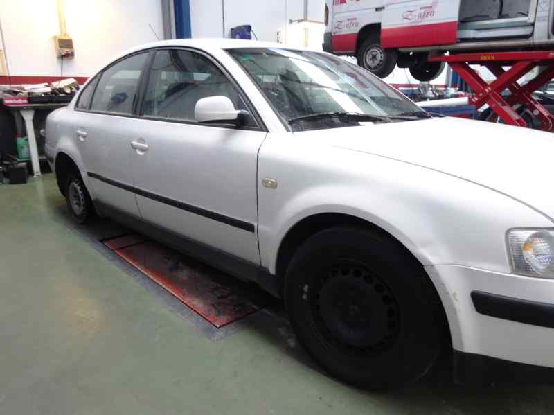 RETROVISOR DERECHO VOLKSWAGEN PASSAT 1.9 TDI MT 115CV