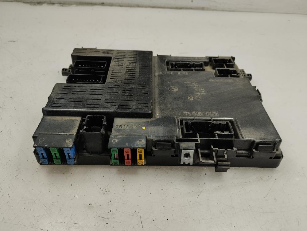 CAJA RELES FUSIBLES CITROEN XSARA 1.9 D MT 71CV