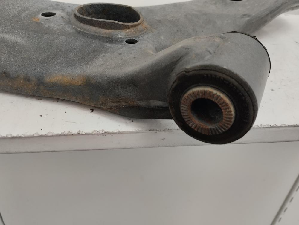 BRAZO SUSPENSION INFERIOR DELANTERO DERECHO TOYOTA VERSO 1.6 MT 133CV
