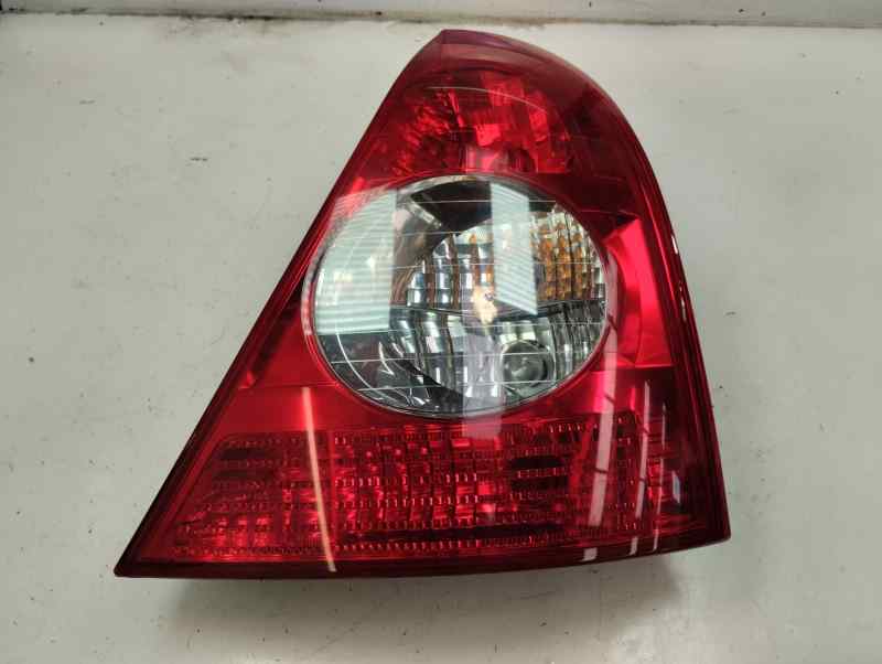 PILOTO TRASERO DERECHO RENAULT CLIO 1.2 MT 75CV