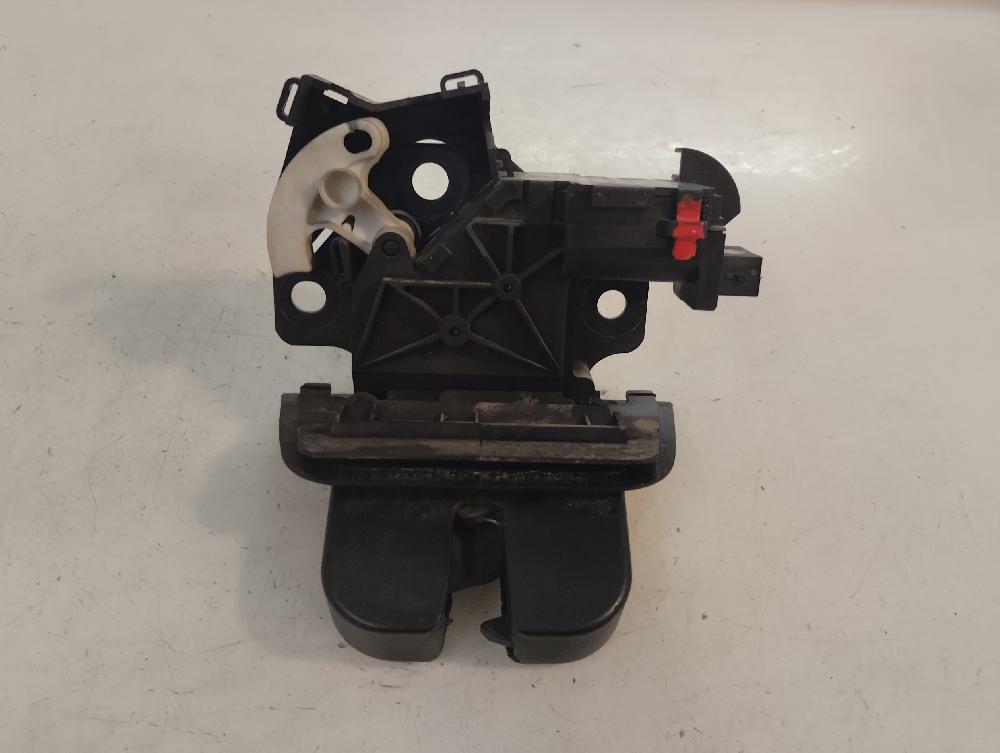 CERRADURA MALETERO PORTON AUDI A4 2005 2.0 TDI MT QUATTRO 140CV