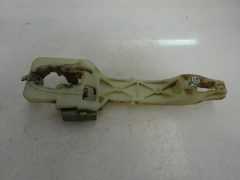 SOPORTE MANETA EXTERIOR DELANTERA IZQUIERDA KIA CARENS 2.0 CRDI MT 140CV