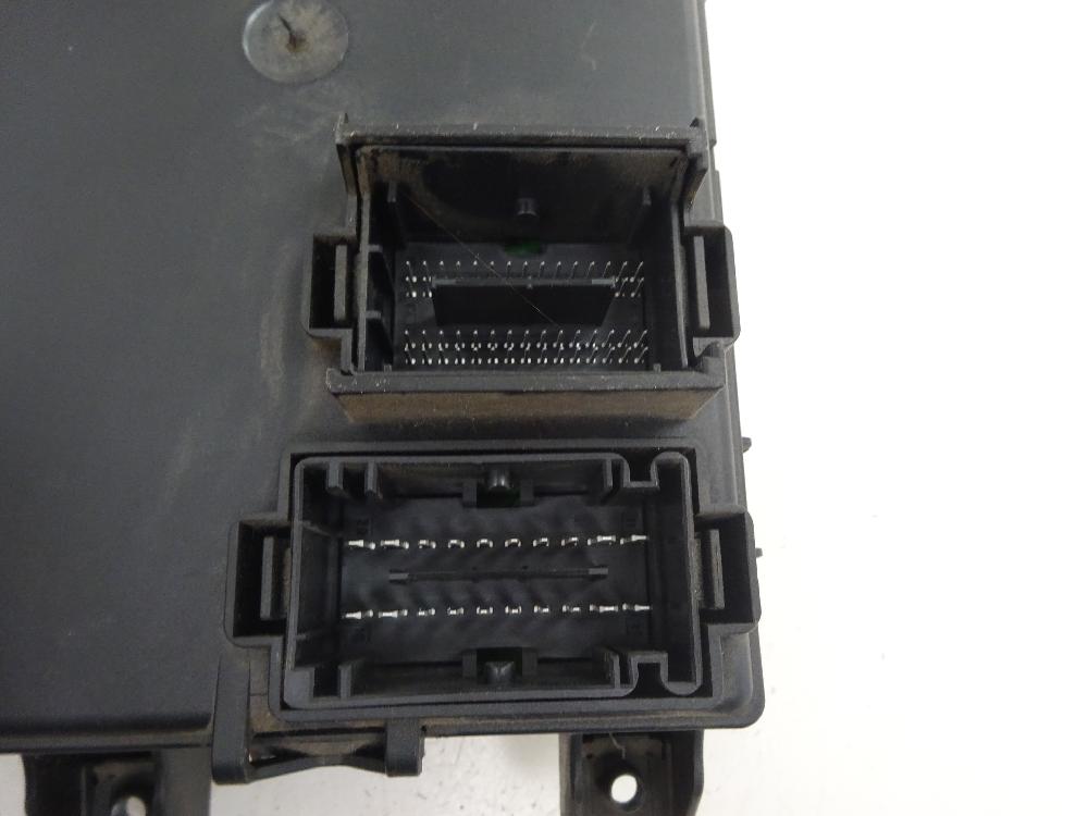 CAJA RELES FUSIBLES OPEL CORSA 1.3 CDTI MT 90CV