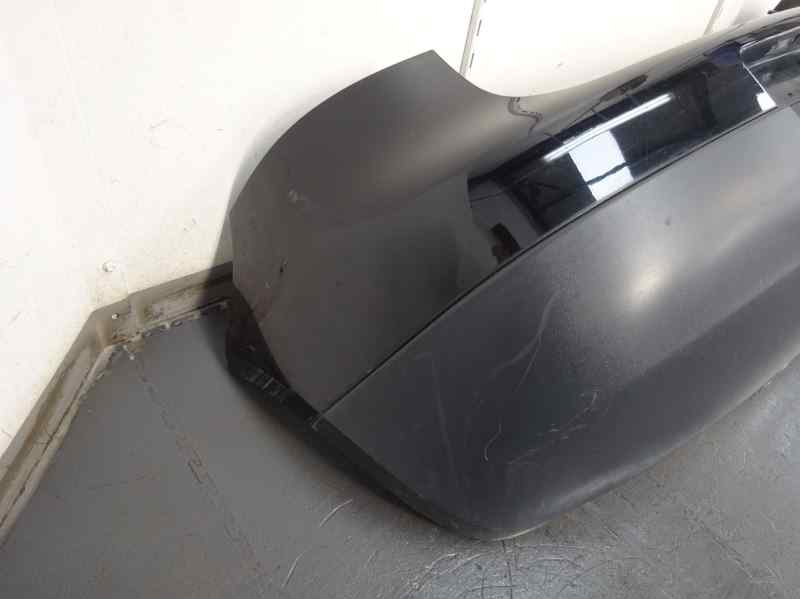 PARAGOLPES TRASERO VOLKSWAGEN GOLF 1.4 MT 75CV