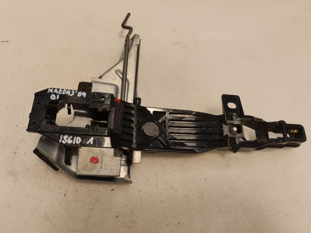 SOPORTE MANETA EXTERIOR DELANTERA IZQUIERDA MAZDA 3 2.2 CITD MT 150CV