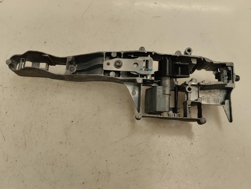 SOPORTE MANETA EXTERIOR DELANTERA IZQUIERDA PEUGEOT 308 2013 1.6 HDI MT 112CV