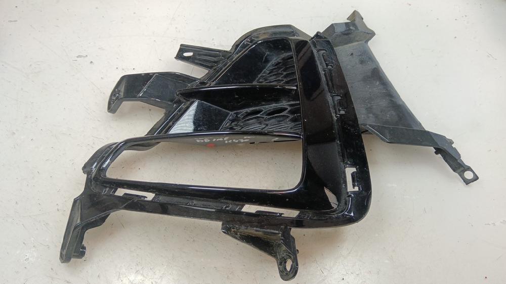 REJILLA PARAGOLPES DERECHA KIA CEED 1.6 CRDI DCT 136CV