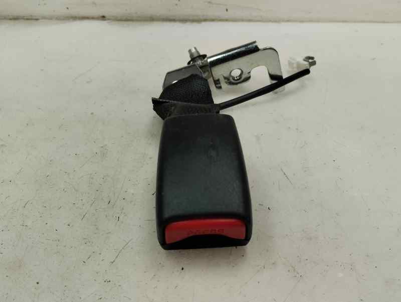 ANCLAJE CINTURON TRASERO IZQUIERDO NISSAN QASHQAI 2021 1.3 MT 158CV | 116KW