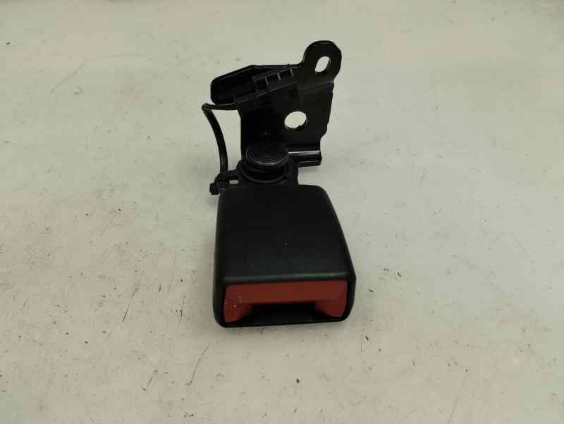 ANCLAJE CINTURON TRASERO IZQUIERDO MERCEDES BENZ CLA 1.5 180 D MT 116CV