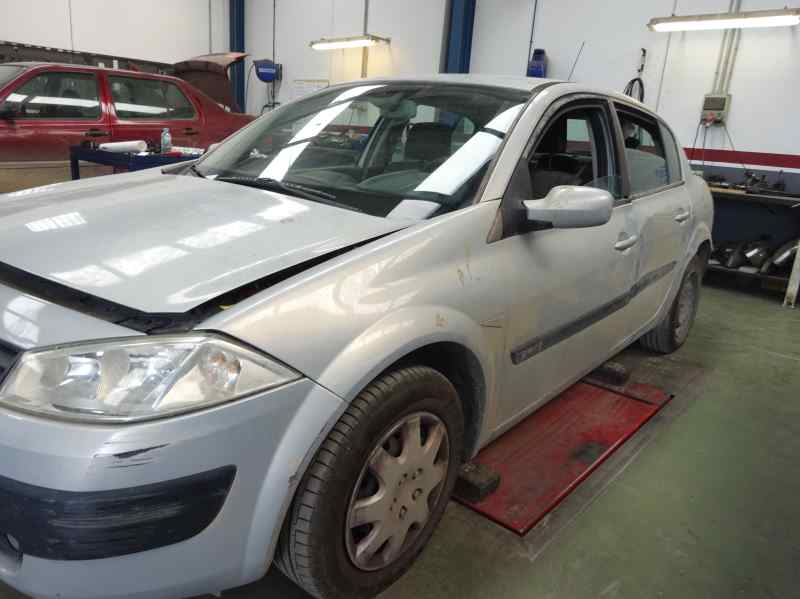 CAJA RELES FUSIBLES RENAULT MEGANE 2004 1.5 DCI MT 101CV