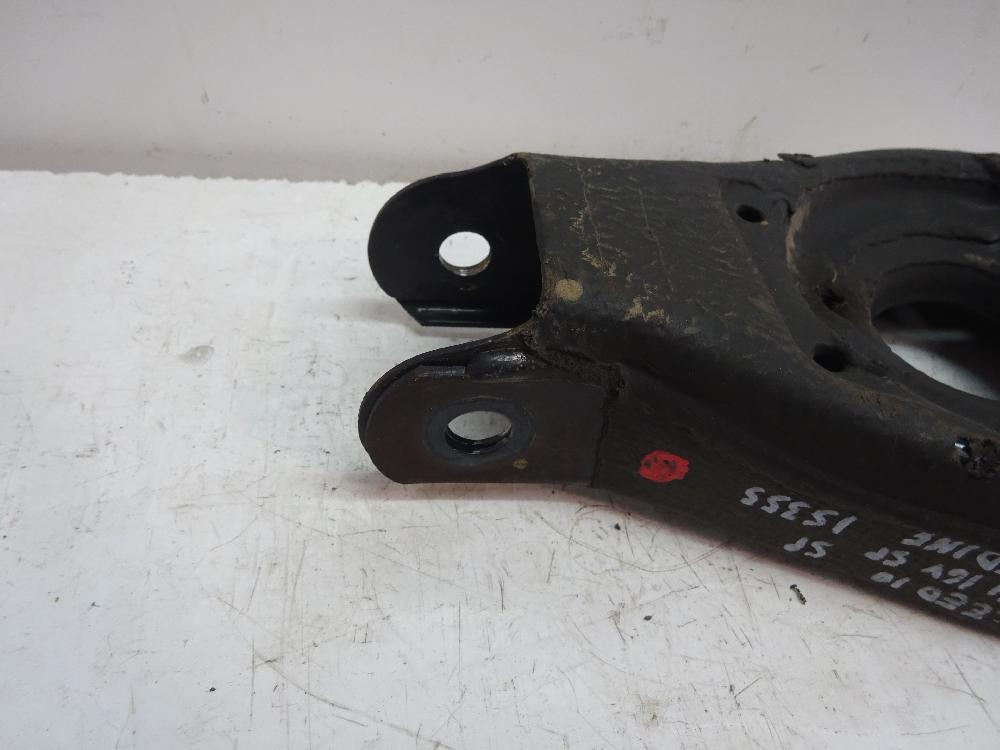 BRAZO SUSPENSION INFERIOR TRASERO DERECHO KIA CEED 1.4 MT 90CV | 66KW