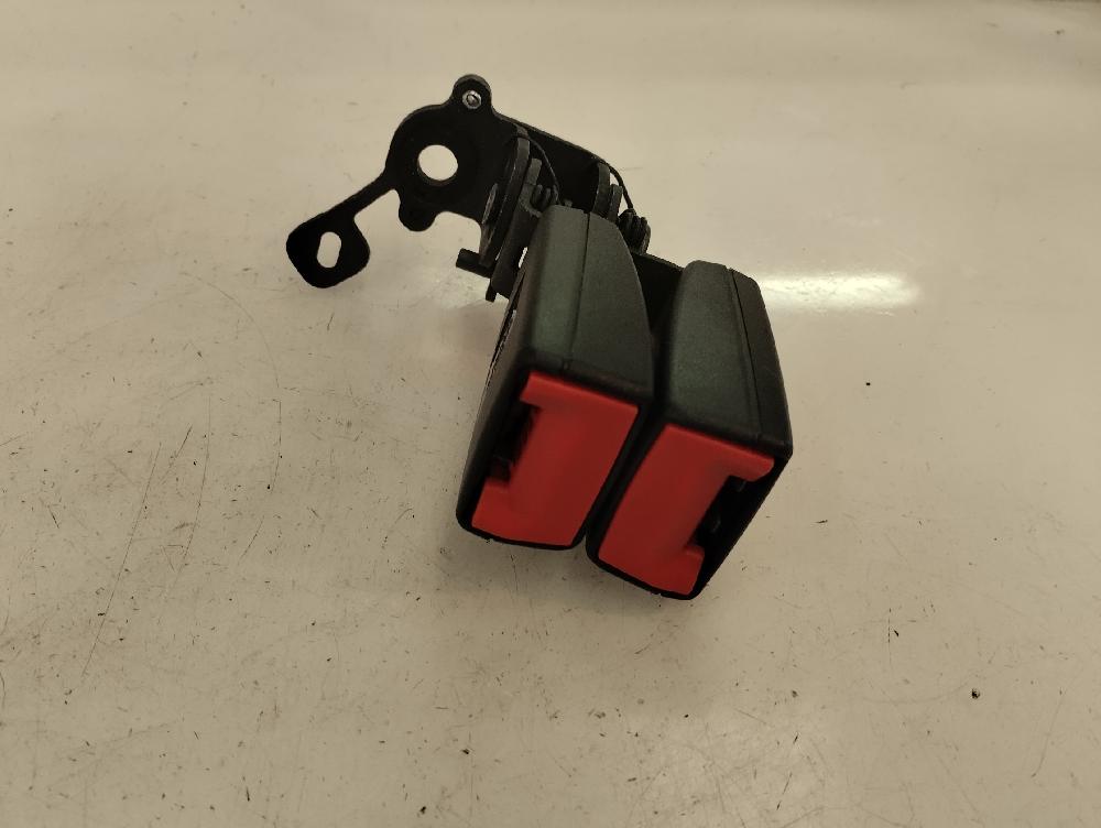ANCLAJE CINTURON TRASERO IZQUIERDO SEAT LEON 1.5 130CV MT