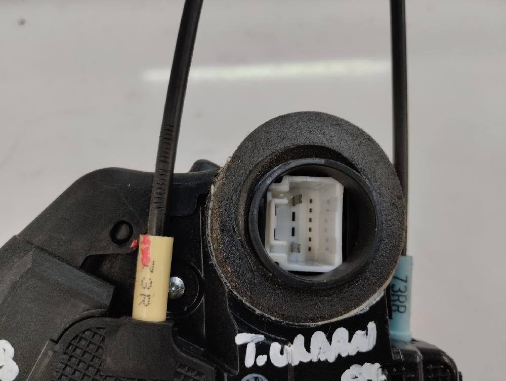 CERRADURA PUERTA TRASERA IZQUIERDA TOYOTA URBAN CRUISER 1.4 CRDI MT 4WD 90CV