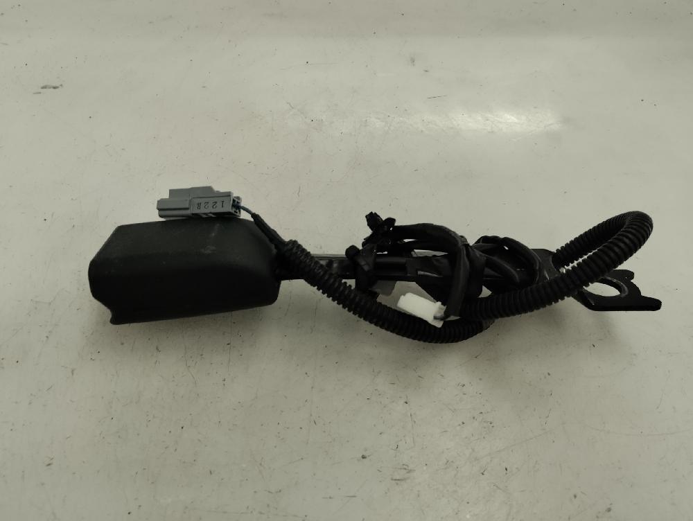 ANCLAJE CINTURON DELANTERO DERECHO TOYOTA VERSO 1.6 MT 133CV