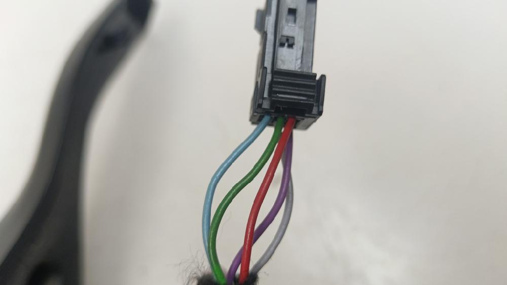 RETROVISOR IZQUIERDO PEUGEOT 208 2018 1.2 MT 110CV | 81KW
