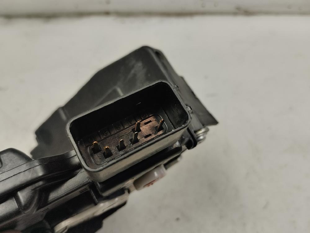 CERRADURA PUERTA DELANTERA IZQUIERDA MAZDA 3 1.6 CITD MT 109CV