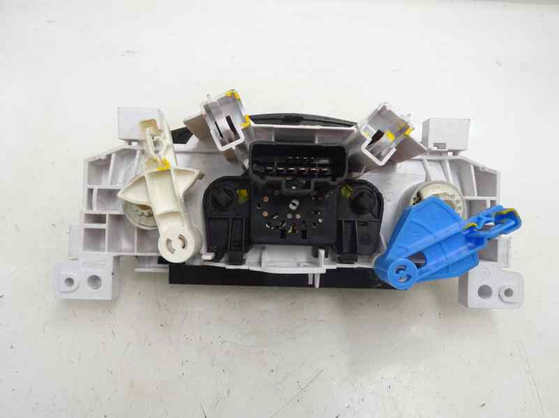 MANDO CALEFACCION AIRE ACONDICIONADO DACIA SANDERO 1.5 DCI MT 86CV