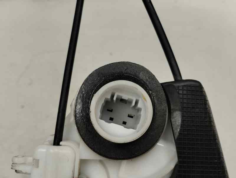 CERRADURA PUERTA TRASERA DERECHA TOYOTA YARIS 1.0 MT 72CV | 53KW
