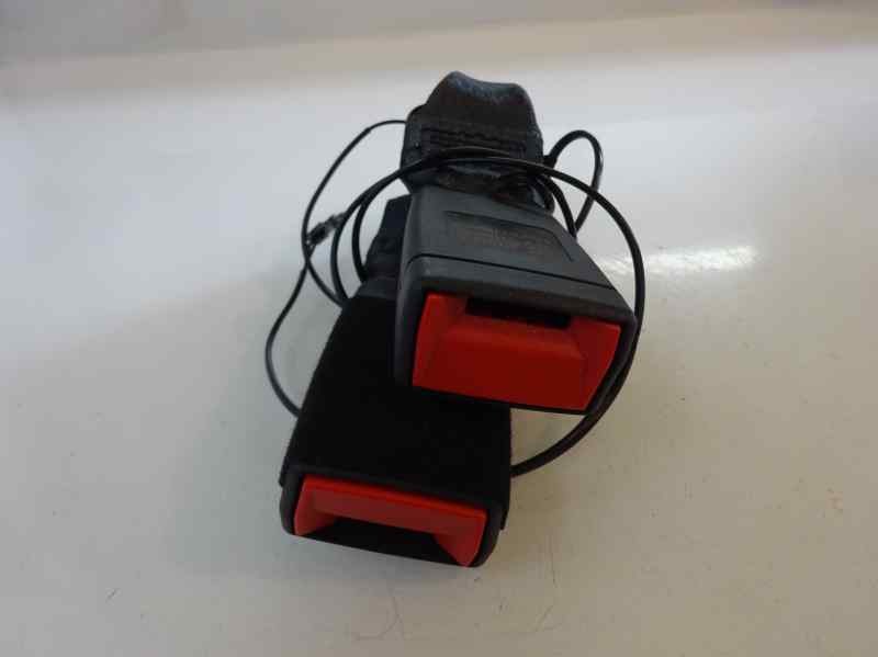 ANCLAJE CINTURON TRASERO IZQUIERDO OPEL ASTRA 1.4 T MT 125CV | 92KW