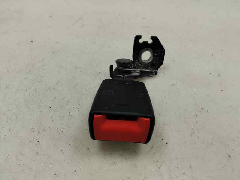 ANCLAJE CINTURON TRASERO IZQUIERDO FORD FIESTA 1.25 MT 82CV