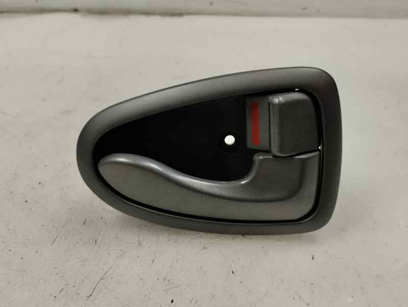 MANETA INTERIOR DELANTERA DERECHA HYUNDAI ACCENT 1.3 MT 86CV | 63KW