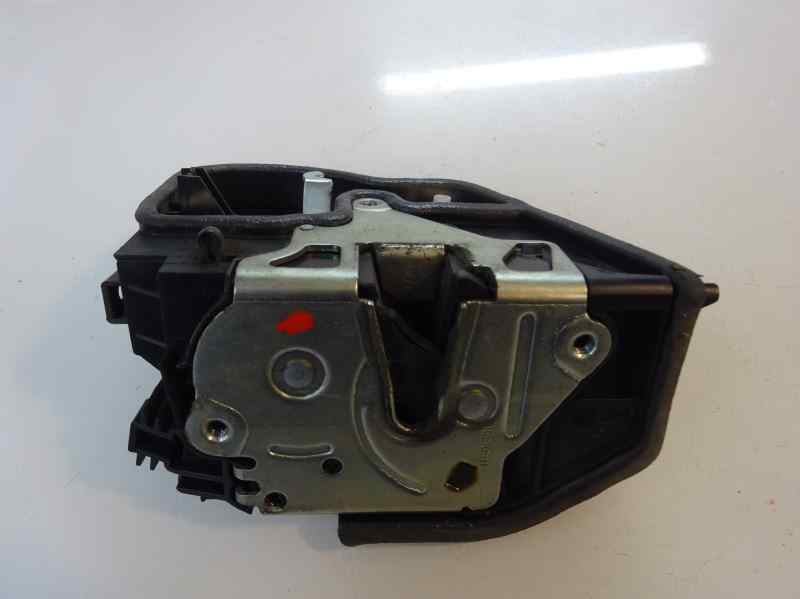CERRADURA PUERTA TRASERA DERECHA BMW SERIE 1 2.0 118D MT 143CV