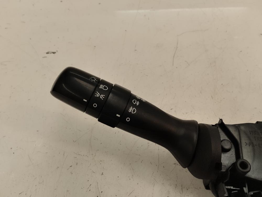 MANDO LUCES TOYOTA VERSO 2.0 D-4D MT 128CV