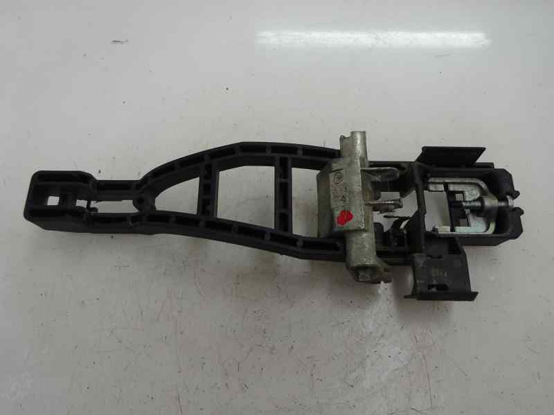 SOPORTE MANETA EXTERIOR PUERTA TRASERA DERECHA FORD SMAX 2.0 TDCI MT 140CV | 103KW