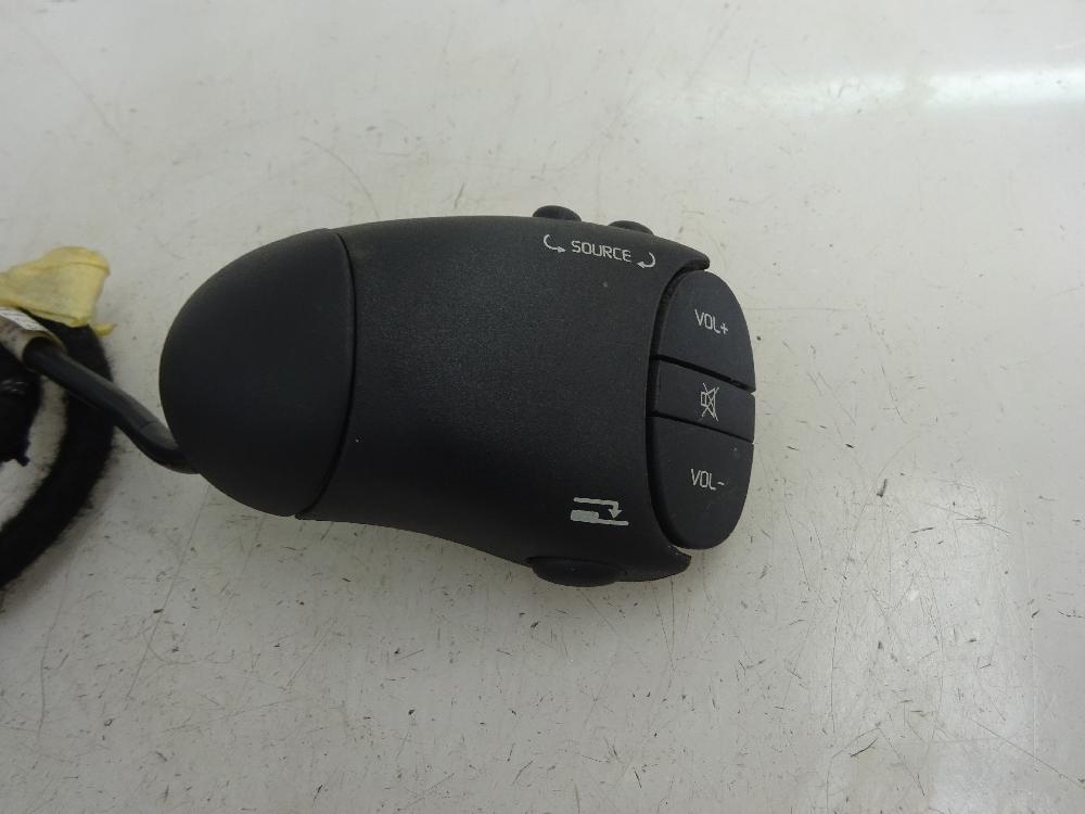 MANDO MULTIFUNCION DACIA SANDERO 1.5 DCI MT 88CV