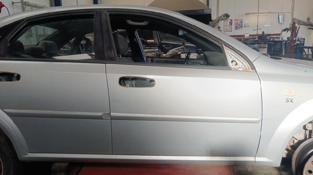 PUERTA DELANTERA DERECHA CHEVROLET NUBIRA 2.0 TD AT 121CV