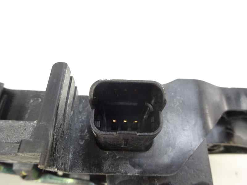 SOPORTE MANETA EXTERIOR PUERTA TRASERA DERECHA RENAULT MEGANE 2009 1.5 DCI MT 106CV