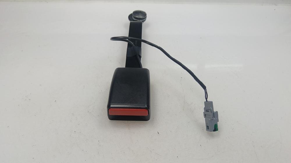 ANCLAJE CINTURON DELANTERO IZQUIERDO RENAULT CAPTUR 1.3 MT 130CV | 96KW