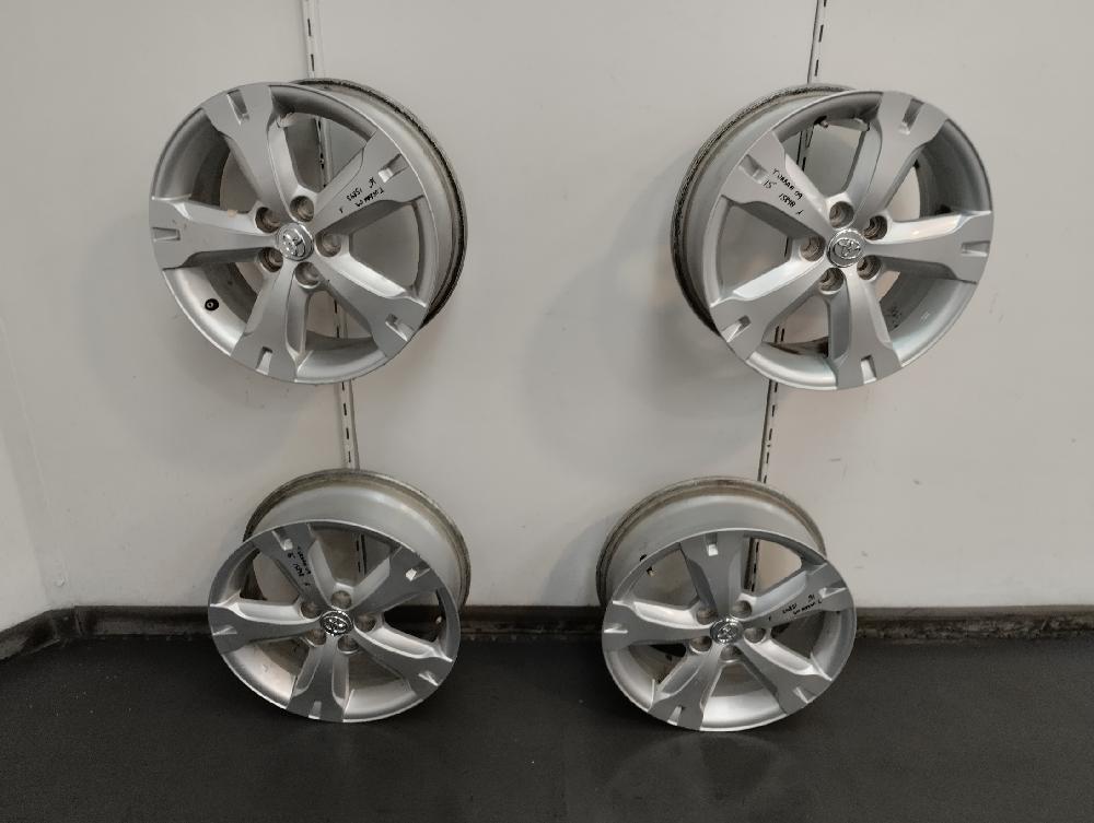JUEGO LLANTAS TOYOTA URBAN CRUISER 1.4 CRDI MT 4WD 90CV
