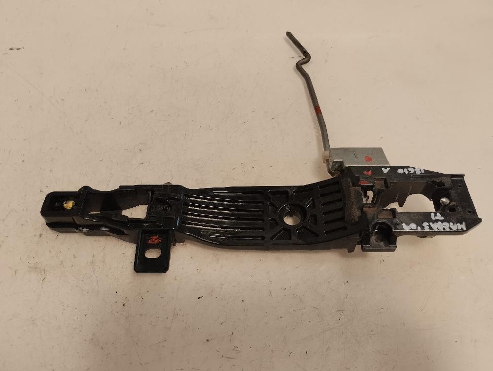 SOPORTE MANETA EXTERIOR PUERTA TRASERA IZQUIERDA MAZDA 3 2.2 CITD MT 150CV