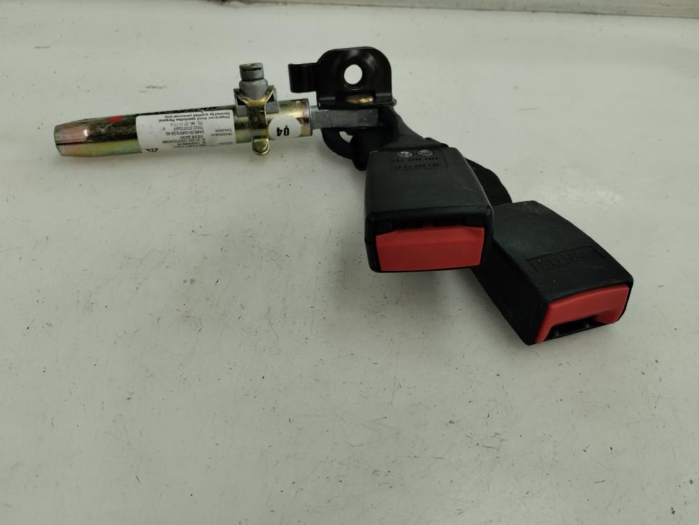ANCLAJE CINTURON TRASERO DERECHO MERCEDES BENZ CLASE C 2001 2.6 AMT 170CV | 125KW