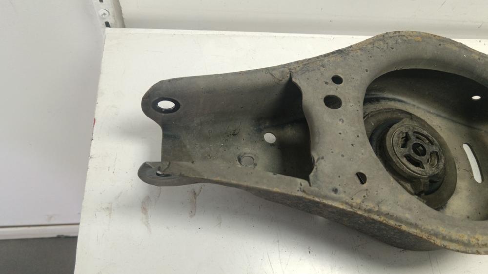 BRAZO SUSPENSION INFERIOR TRASERO IZQUIERDO VOLKSWAGEN JETTA 1.6 TDI MT 105CV