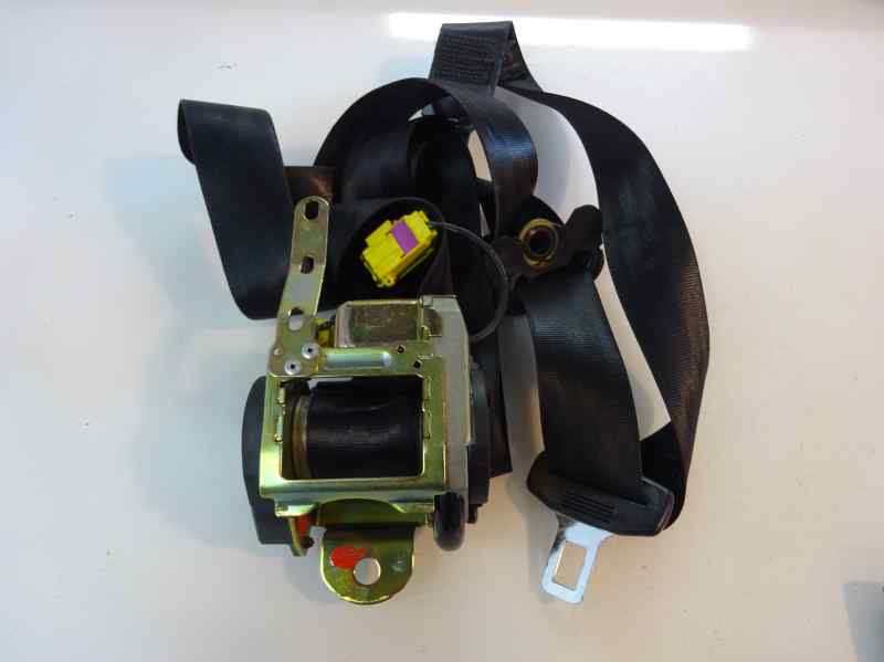 CINTURON SEGURIDAD DELANTERO DERECHO VOLKSWAGEN POLO 2003 1.4 TDI MT 75CV